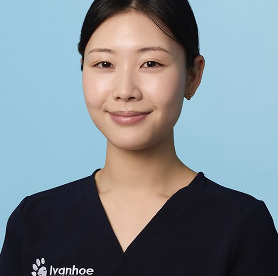 Dr Justina Han