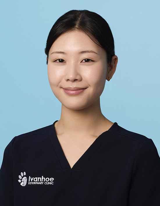 Dr Justina Han